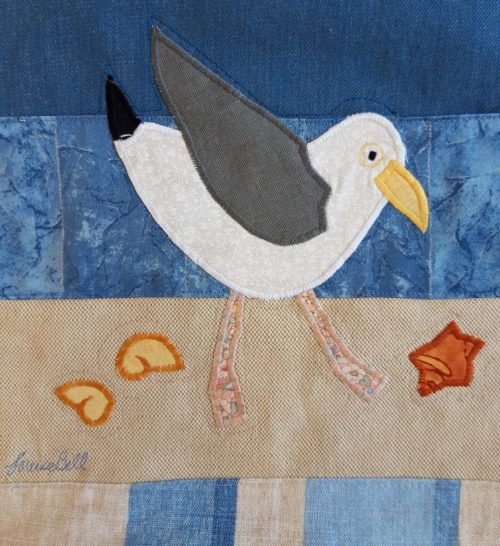 Louise Bell Quilts-Seagull-Cushion-facing-right-detail