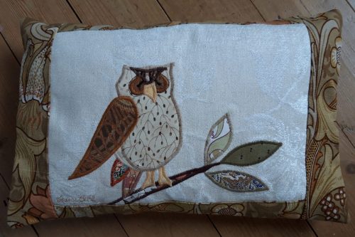 Louise Bell Quilts, Owl cushion, gold, right