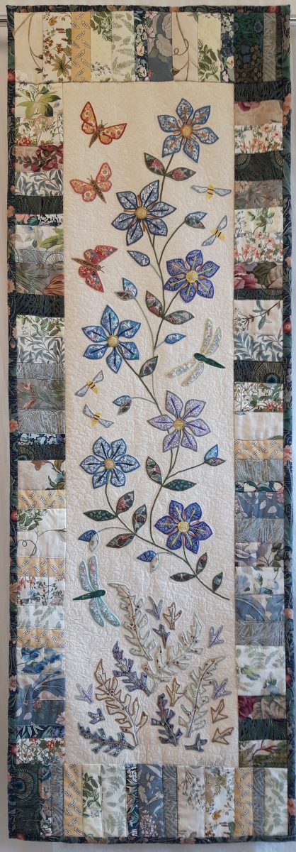 Louise Bell Quilts, 2023, Wall hanging Clematis